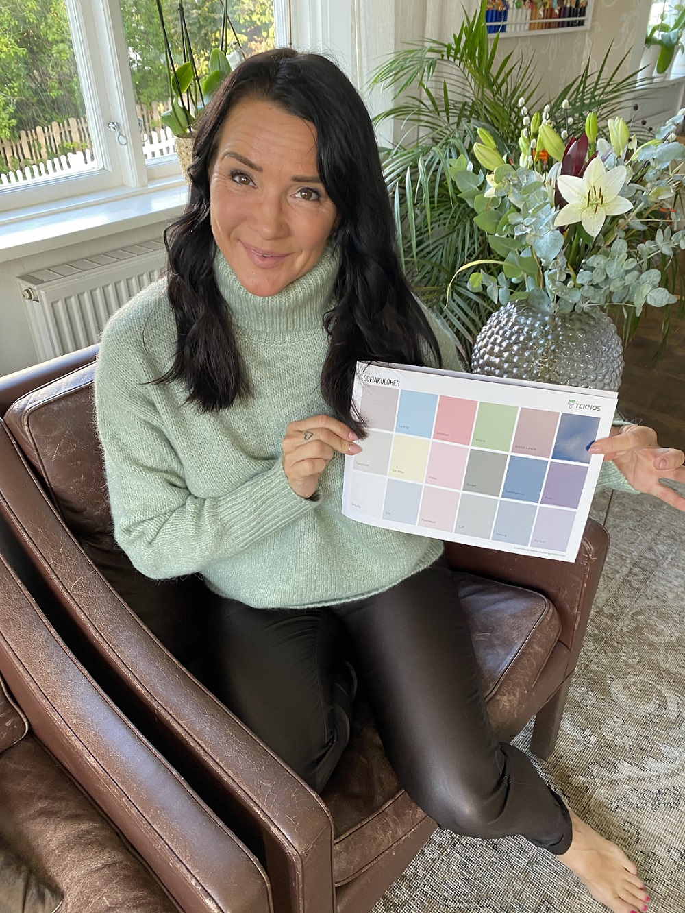 Teknos lanserar en färgkarta tillsammans med färgstarka Sofia Wistam